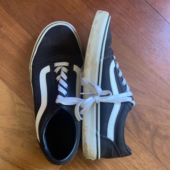 Vans - Picture 2 of 2